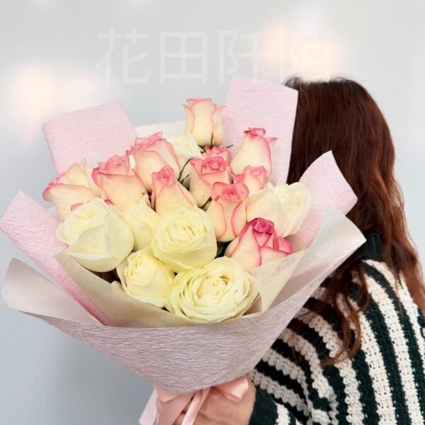 26枝玫瑰花束