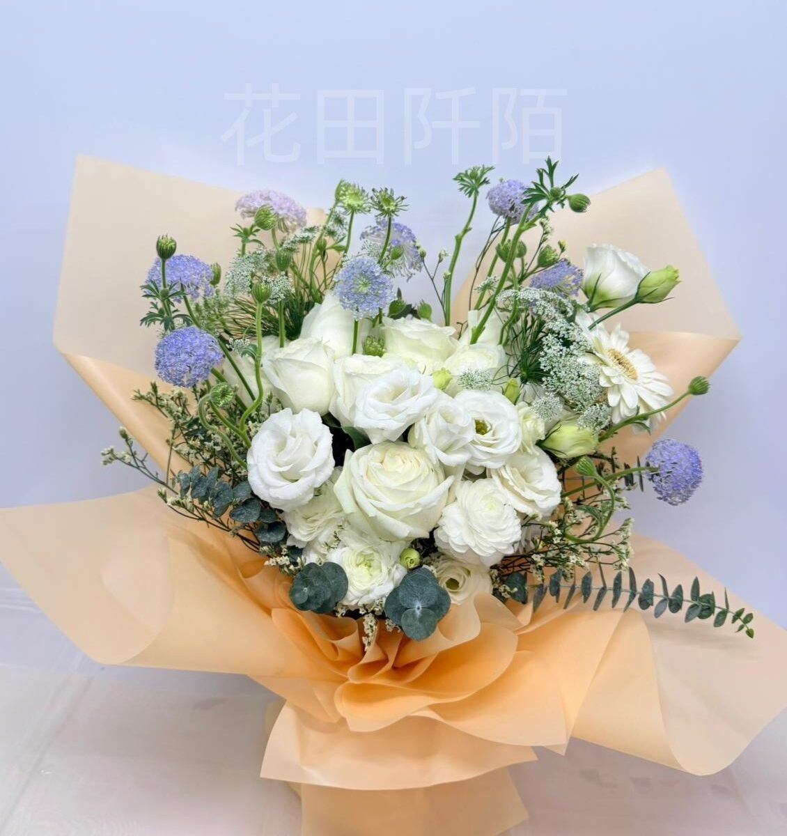 玫瑰洋桔梗花束